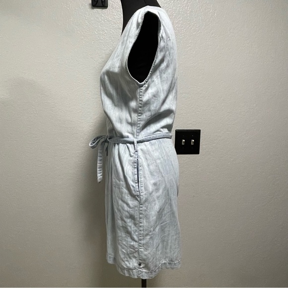 Calvin Klein Jeans Chambray Blue Sleeveless above the knee  dress size small - Picture 5 of 7